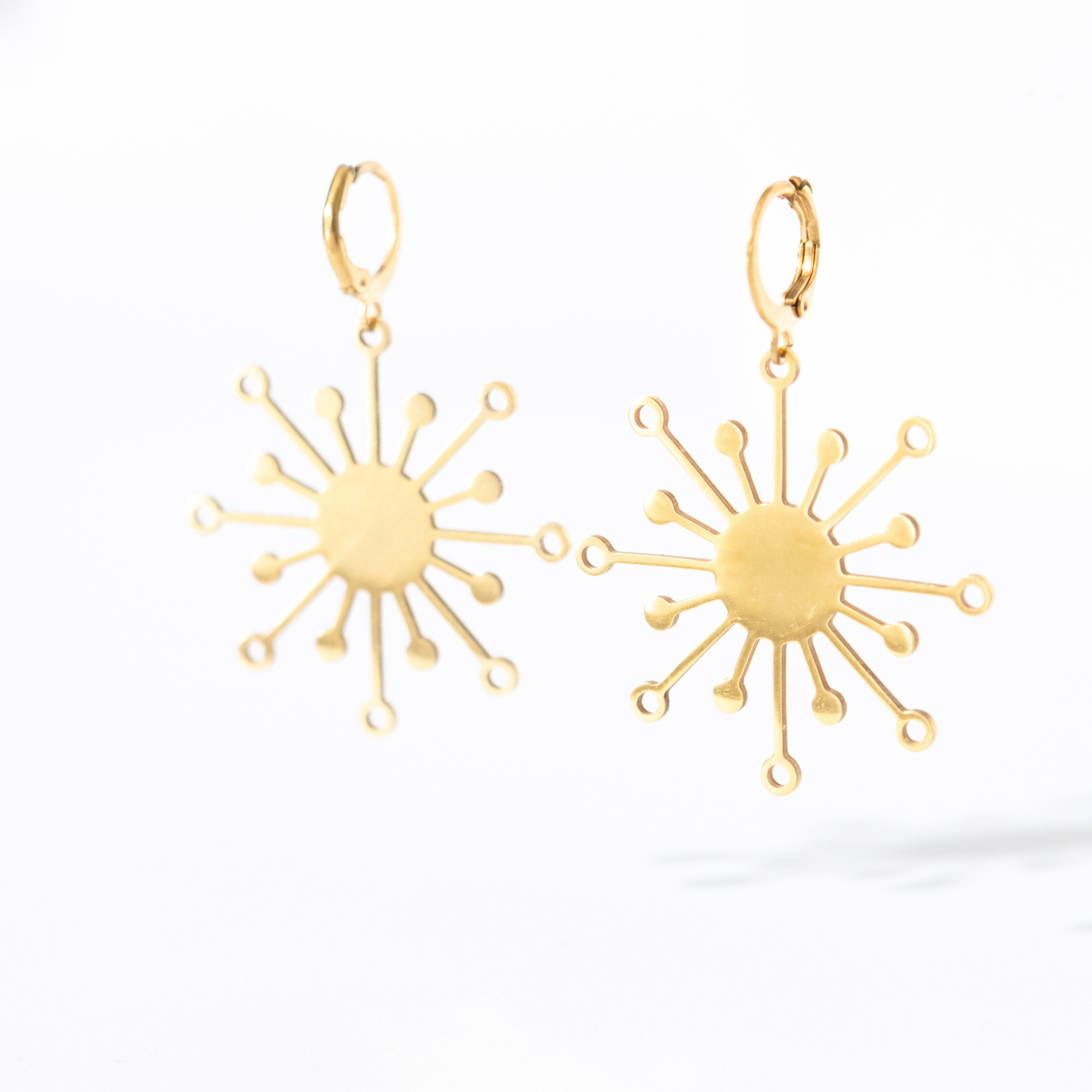 Waterproof "Imperméable” Starburst Drop Leverback Earrings - Gold