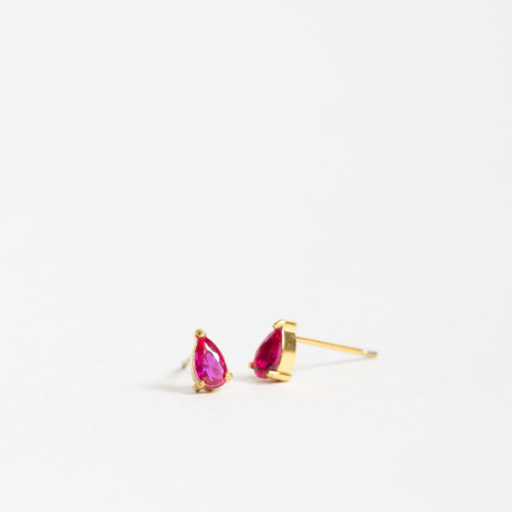 Waterproof "Imperméable” Bijou Birthstone Tiny Crystal Stud Earrings