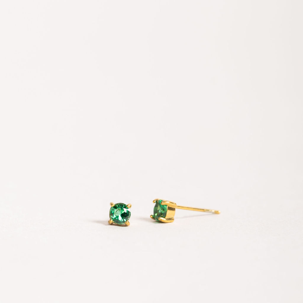 Waterproof "Imperméable” Bijou Birthstone Tiny Crystal Stud Earrings
