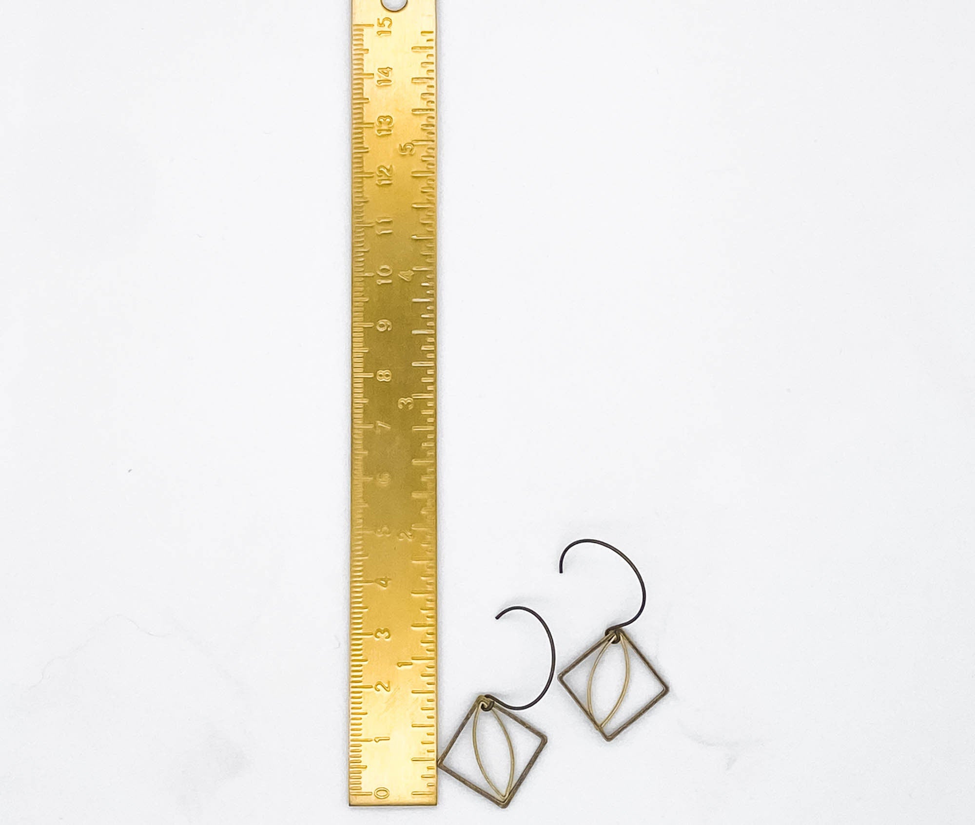 "Le Cercle" Antique Brass Geometric Earrings Dangle