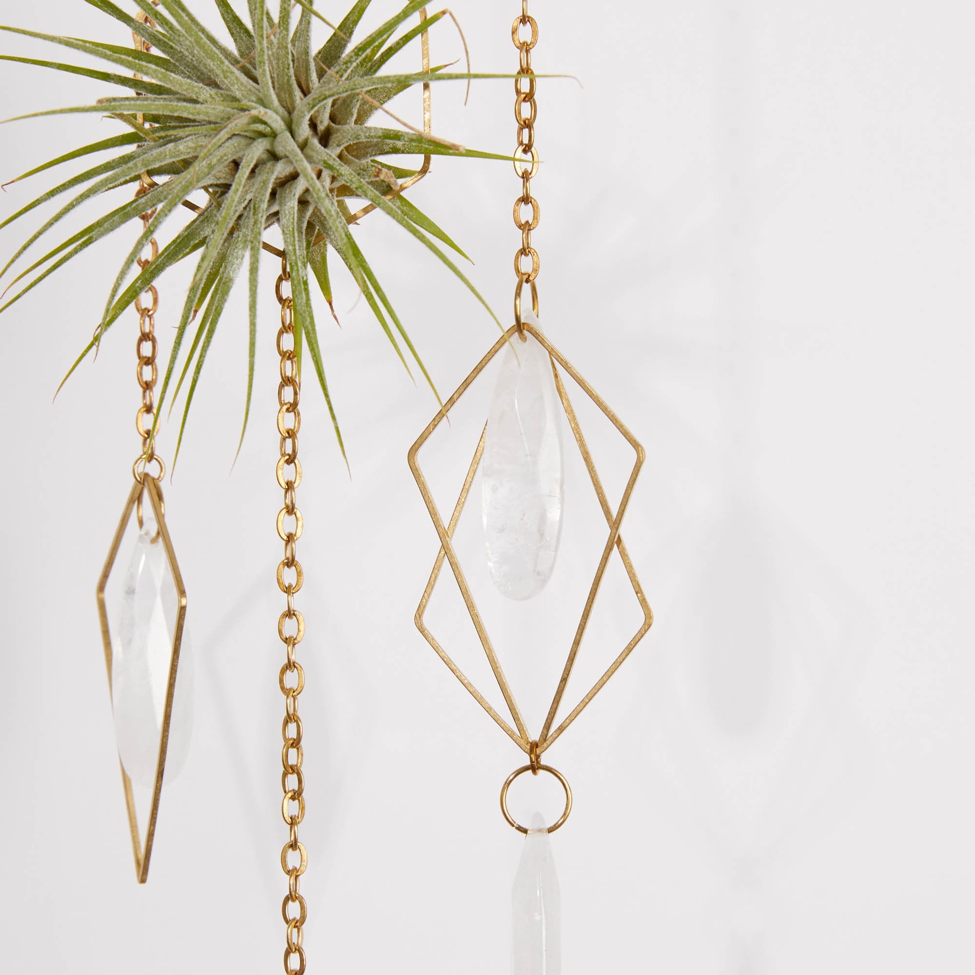 quartz air plant "Bijoux de Maison" Quartz Hanging Air Plant Mobile